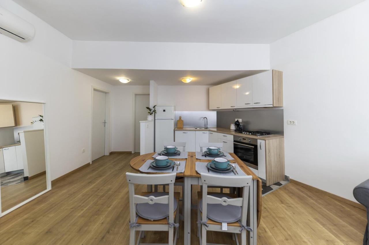 23 And 25 With Free Private Parking Zadar