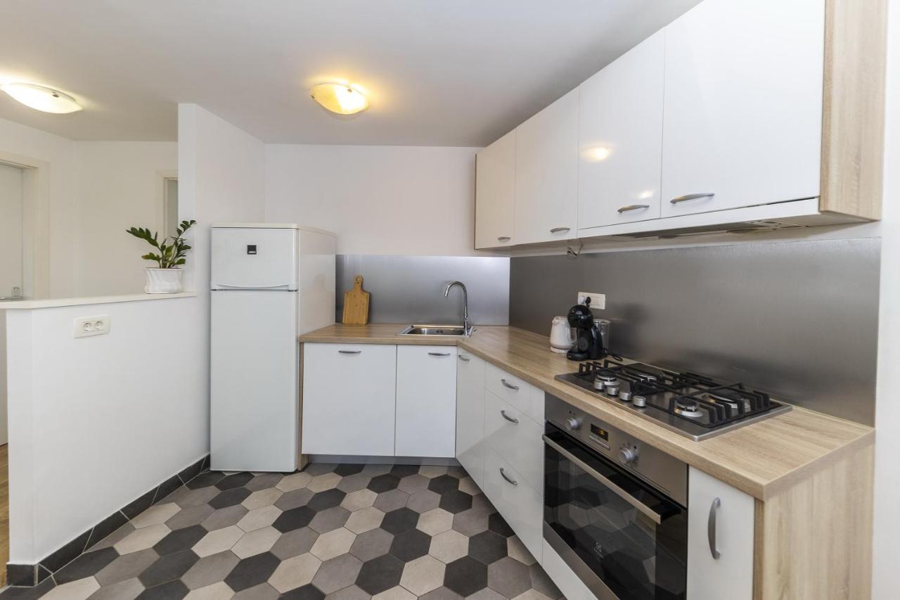 Apartment 23 And 25 With Free Private Parking