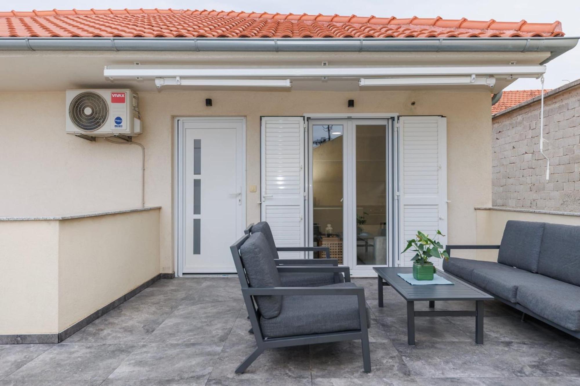 23 And 25 With Free Private Parking Appartement *